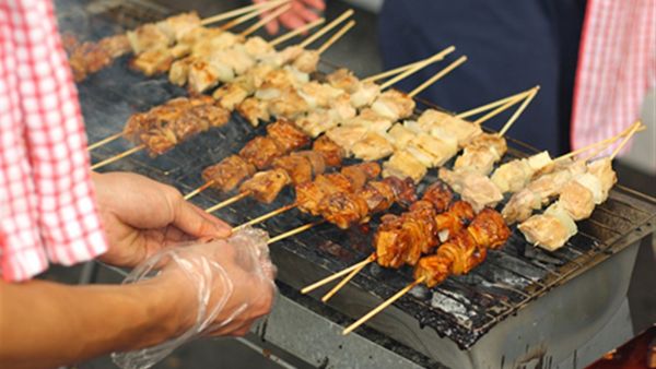 حرارة الطقس ورطوبة الهواء تشكلان بيئة مثالية لتكاثر البكتيريا والجراثيم.