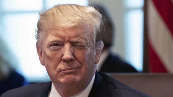 من بين الناخبين المستقلين، حصل بايدن على 44% وترمب 38%