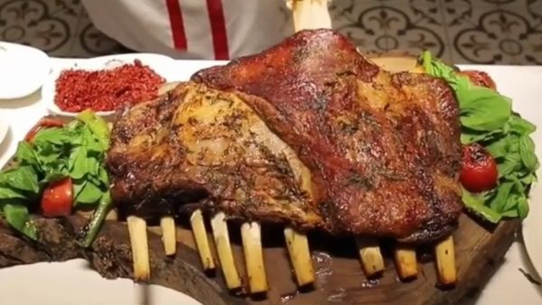 يحتوي لحم الضأن على عنصر الزنك بنسبة عالية وهو من العناصر المهمة لتقوية الجهاز المناعي يحتوي لحم الضأن على عنصر الزنك بنسبة عالية وهو من العناصر المهمة لتقوية الجهاز المناعي