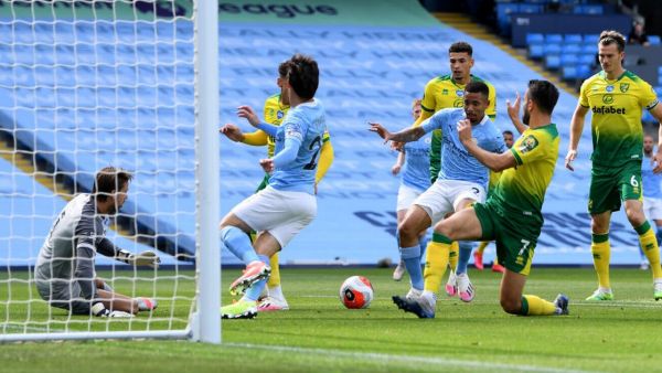 مانشستر سيتي يكتسح نوريتش