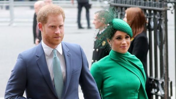 Prince Harry and wife Meghan (Twitter)
