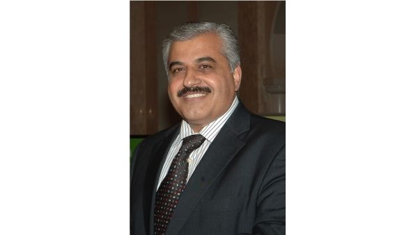 Mr. Wael Deeb, Electronics General Manager at Easa Husain Al-Yousifi Company Burgan Bank Signs an Exclusive Partnership With Best Al-Yousifi Electronics