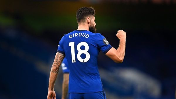 جيرو يقود تشيلسي للفوز