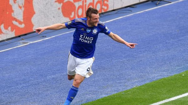 فاردي يقود ليستر لفوز ضروري