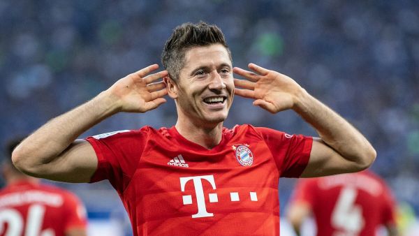 روبرت ليفاندوفسكي أبرز المرشحين حتى الآن