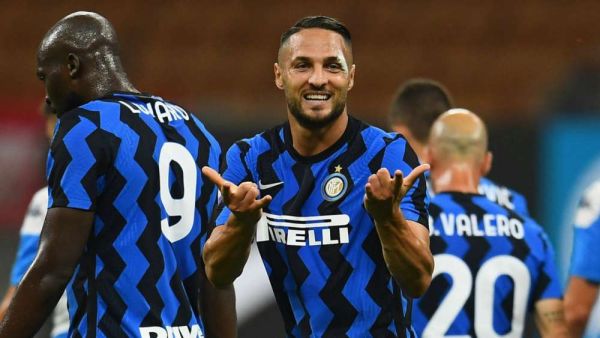 دامبروسيو يحتفل بهدفه