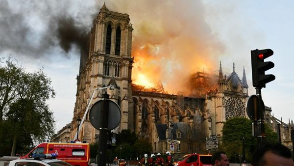 حريق في كاتدرائية نانت بفرنسا