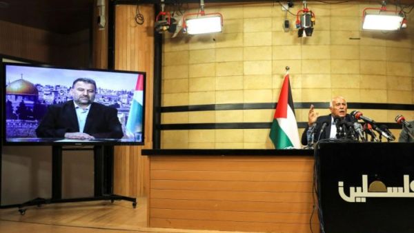 الرجوب والعاروري في المؤتمر الصحفي