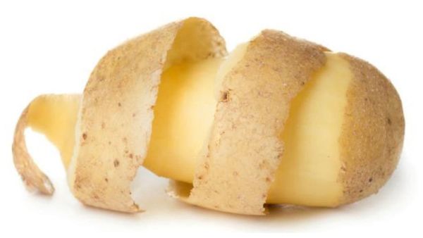 طريقة البطاطا المقشرة