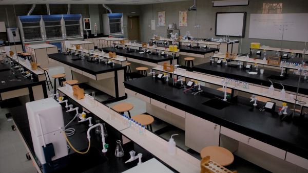 Abu Dhabi University Launches New Concentrations for College of Engineering and College of Arts and Sciences