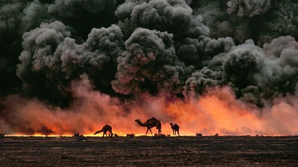  Iraqi invasion of Kuwait (Twitter)