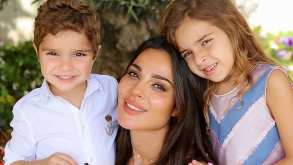 Swollen Face and Bruised Nose! Nadine Njeim Posts First Picture After Being Injured in Beirut Explosion