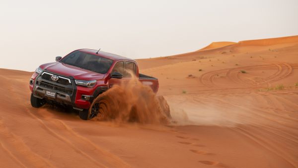 الجيل الثامن الجديد كلياً من تويوتا هايلكس أدڤنشر على أتم الاستعداد لقيادة مذهلة على كافة الطرق والتضاريس