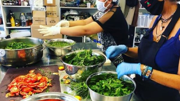 Another great day at Dry and Raw full of love, solidarity, compassion, and fraternity, only was possible because the multilayered support of our friends in Lebanon and outside (Instagram)