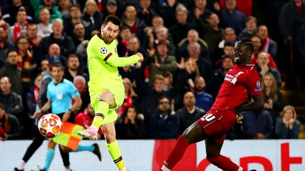 صورة أرشيفية لماني وميسي