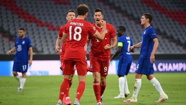 بايرن ميونيخ إلى ربع النهائي دون عناء