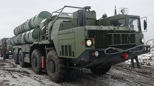 منظومة صواريخ "إس-400" الدفاعية