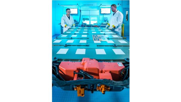 General Motors’ Future Electric Vehicles To Debut Industry’s First Wireless Battery Management System 