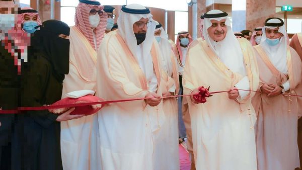 أجنبي بتبوك يتحرش بسعودية