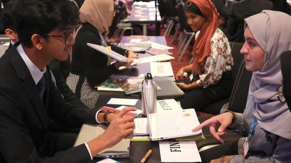 هل يمكن لنماذج محاكاة الأمم المتحدة أن تجعل المناهج الدراسية أكثر فعالية؟