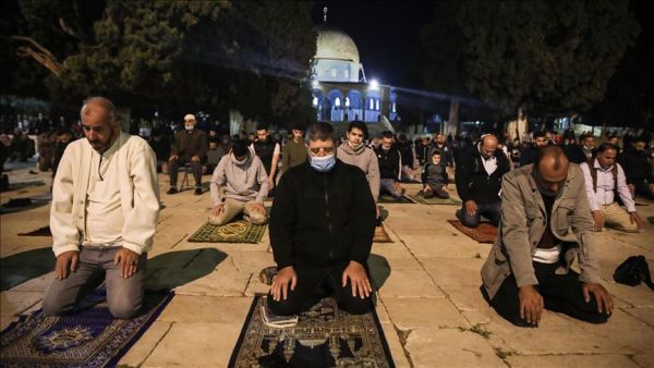 تعليق دخول المصلين والزوار إلى المسجد الأقصى لمدة 3 أسابيع