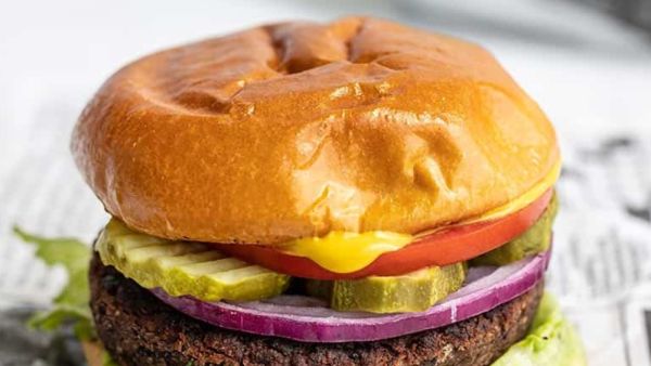 برجر الفاصولياء السوداء النباتي