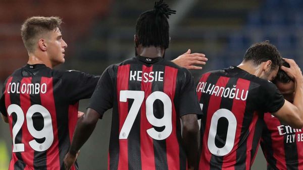 ميلان يتخطى ضيفه دون نجمه الأول زلاتان إبراهيموفيتش الغائب بسبب إصاباته بفيروس كورونا