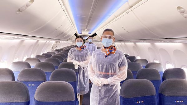 فلاي دبي وأستر للرعاية الصحية توفران للمسافرين اسعار مخفضة لفحصوصات كوفيد-19