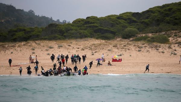 مهاجرون على السواحل الاسبانية