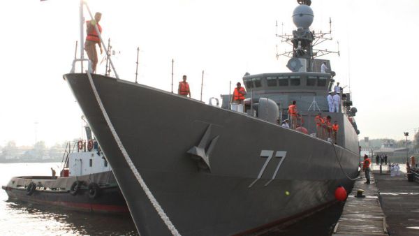 سفينة ايرانية