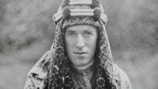 ضابط المخابرات البريطاني توماس إدوارد لورانس