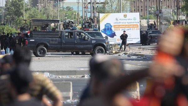 حكومة الكاظمي تعهدت بمحاكمة المتورطين في قتل متظاهرين وناشطين