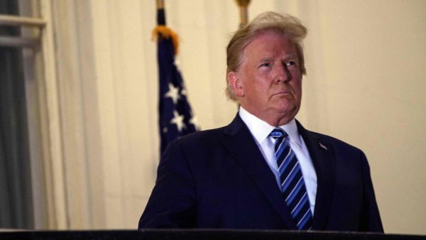 أكد الفريق الطبي للرئيس الأمريكي دونالد ترامب، السبت، أن الأخير بحالة صحية جيدة جدا