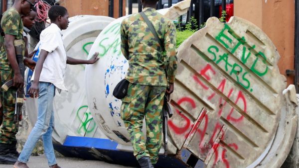 تصاعدت أعمال العنف في لاجوس