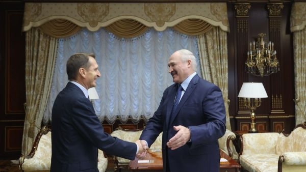Belarus' President Alexander Lukashenko meets with Sergei Naryshkin, the head of Russia's Foreign Intelligence Service (SVR), in Minsk on October 22, 2020. Nikolay PETROV / BELTA / AFP
