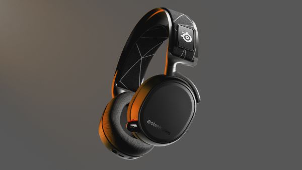 SteelSeries Launches Arctis 9 Dual Wireless Headset for PC and PlayStation