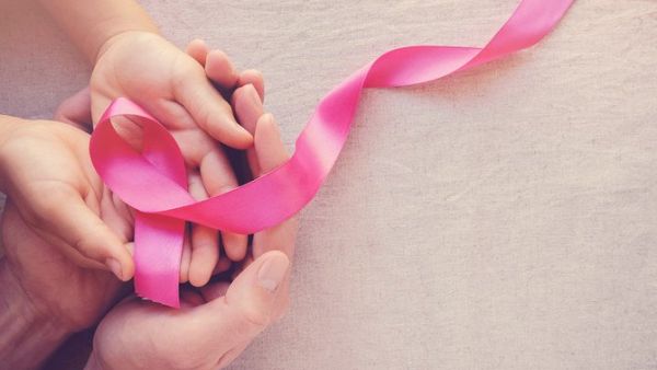 Saudi Arabia Pinks Public Spaces Amid Breast Cancer Awareness Month. (Shutterstock/ File Photo)