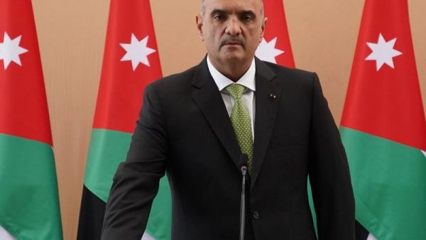 A handout picture released by the Jordanian Royal Palace on October 12, 2020, shows Bisher al-Khasawneh being sworn in as the new Prime Minister of Jordan, in the capital Amman. (YOUSEF ALLAN / JORDANIAN ROYAL PALACE / AFP)