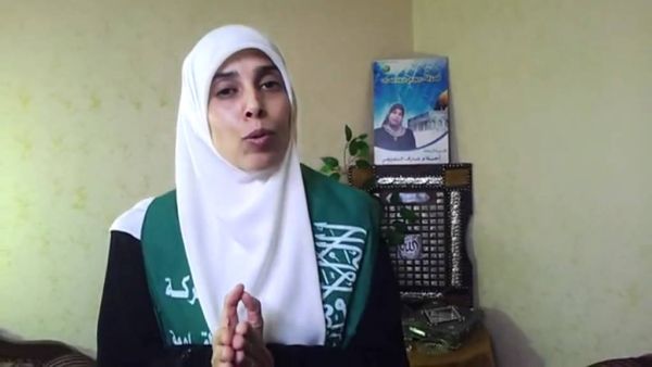The Jordanian government and a popular radio station have come under pressure over the deportation of Ahlam's Palestinian husband, who spent 20 years in Israeli prison, and the alleged muzzling of her. 