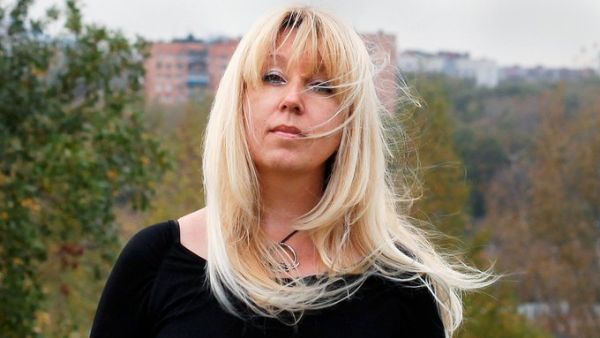  A Russian journalist, Irina Slavina (Twitter)