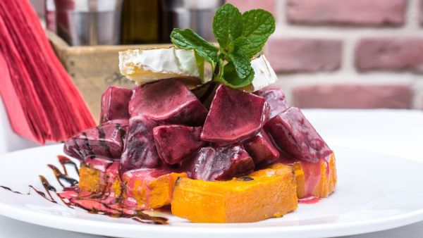 سلطة القرع مع البنجر