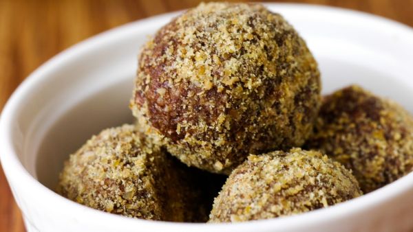 أسهل وصفة لتحضير كرات الطاقة