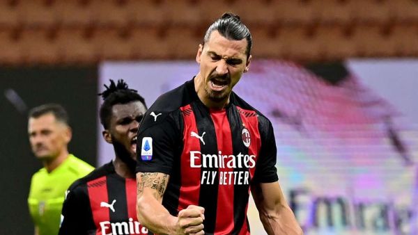 إبراهيموفيتش يسجل مرتين