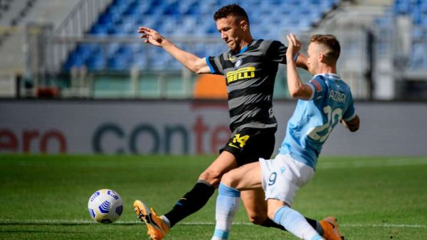 التعادل سيد الموقف بين الغريمين