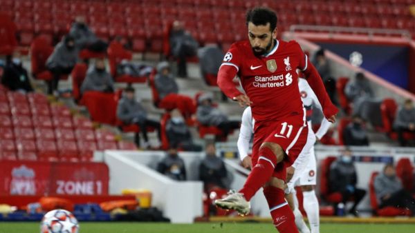 The former Anfield favorite thinks the "incredible" Egyptian has "gone up another level" at the start of the 2020-21 campaign (Photo: AFP)