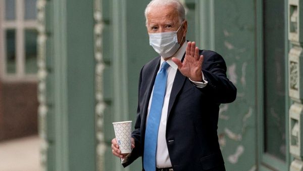 واعتمد الرئيس الأميركي المنتهية ولايته دونالد ترامب سياسة "ضغوط قصوى" حيال إيران