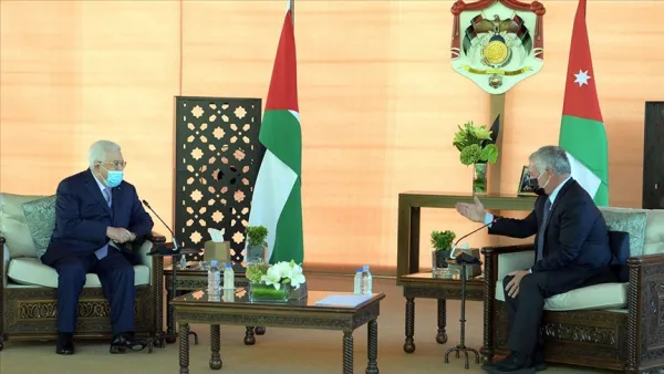العاهل الأردني والرئيس الفلسطيني يعبران عن أملهما في إحياء بايدن لعملية السلام