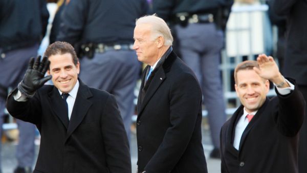 In this file photo taken on January 19, 2009Vice-President Joe Biden and sons Hunter Biden (L) and Beau Biden walk in the Inaugural Parade January 20, 2009 in Washington, DC. DAVID MCNEW / GETTY IMAGES NORTH AMERICA / AFP