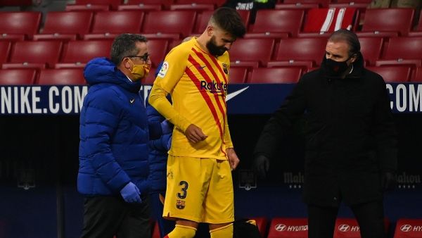 بيكيه بعد إصابته