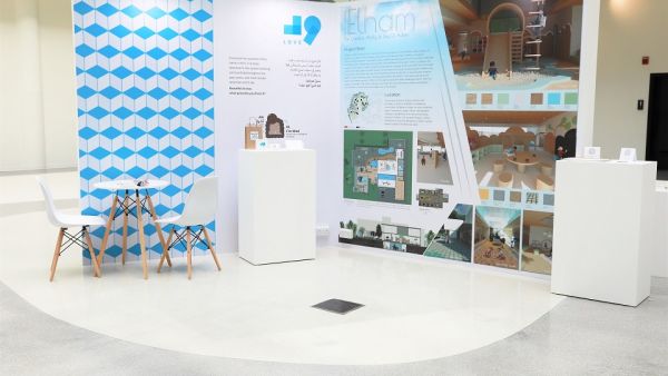 هالة بدري تزور معرض "الخريجات 2020" لكلية الفنون والصناعات الإبداعية